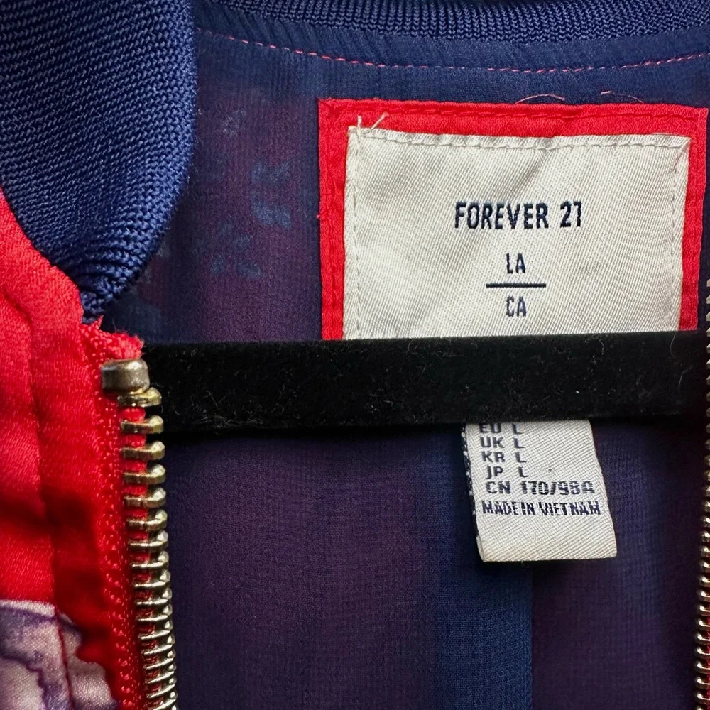 Red floral satin bomber jacket - Picture 4 of 4